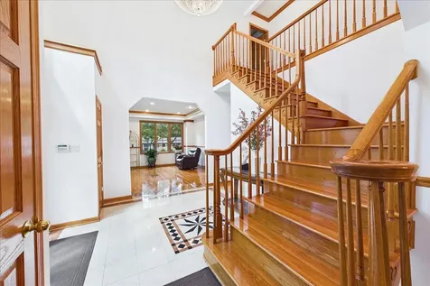 238 Westmoreland Drive Wilmette IL 60091