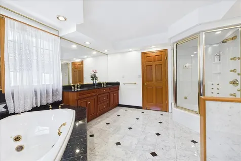 238 Westmoreland Drive Wilmette IL 60091
