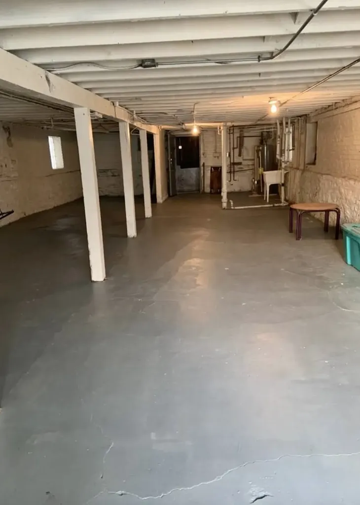 921 North Leclaire Avenue Chicago IL 60651