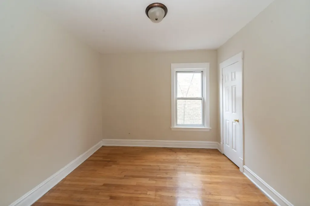 921 North Leclaire Avenue Chicago IL 60651
