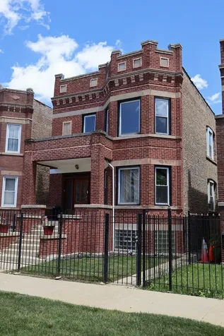 921 North Leclaire Avenue Chicago IL 60651