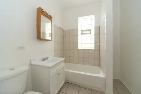 921 North Leclaire Avenue Chicago IL 60651