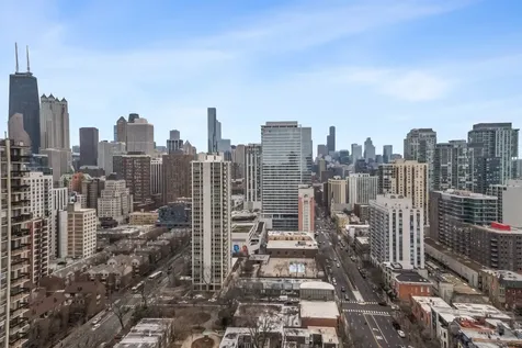 1360 North Sandburg Terrace Chicago IL 60610