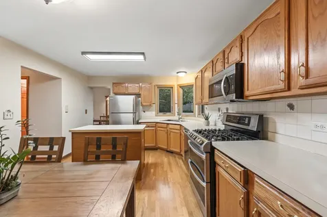 1155 Charter Oaks Drive Bartlett IL 60103