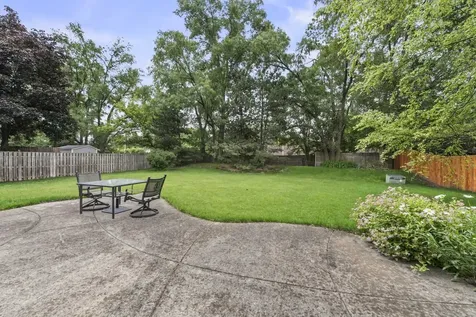 1155 Charter Oaks Drive Bartlett IL 60103