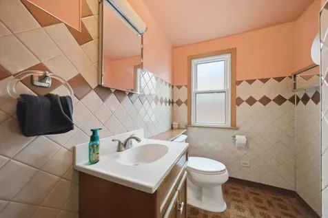 2537 Oak Street Franklin Park IL 60131