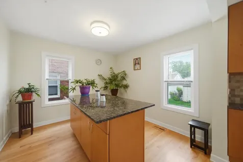2537 Oak Street Franklin Park IL 60131