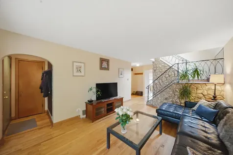 2537 Oak Street Franklin Park IL 60131