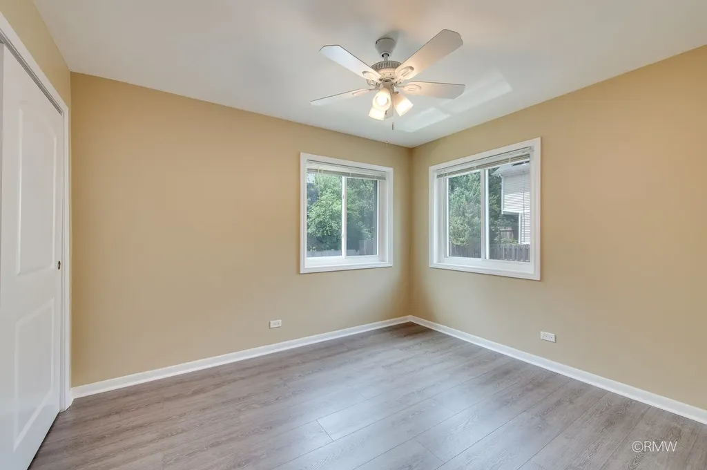 32 North Main Street Glen Ellyn IL 60137