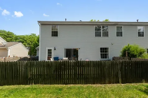 417 Newbury Drive Island Lake IL 60042
