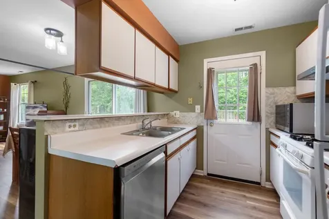417 Newbury Drive Island Lake IL 60042
