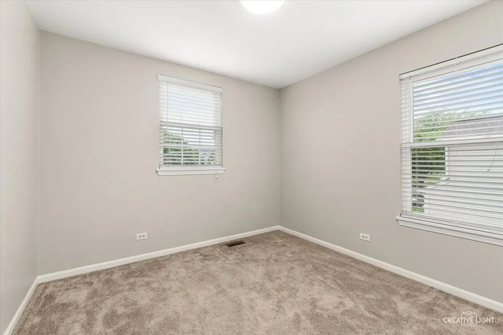 941 Taralon Trail Lake In The Hills IL 60156