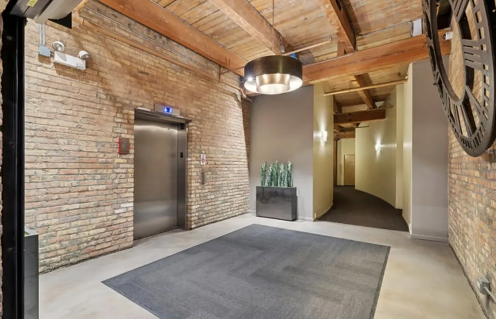 2300 West Wabansia Avenue Chicago IL 60647