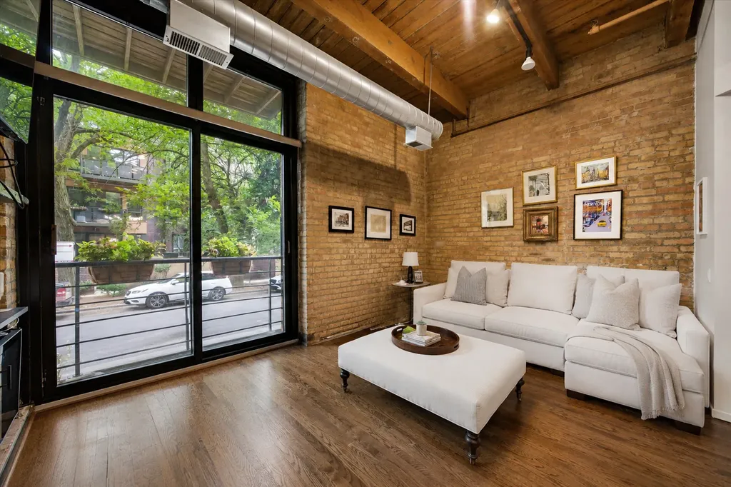 2300 West Wabansia Avenue Chicago IL 60647
