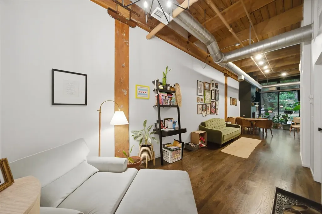 2300 West Wabansia Avenue Chicago IL 60647