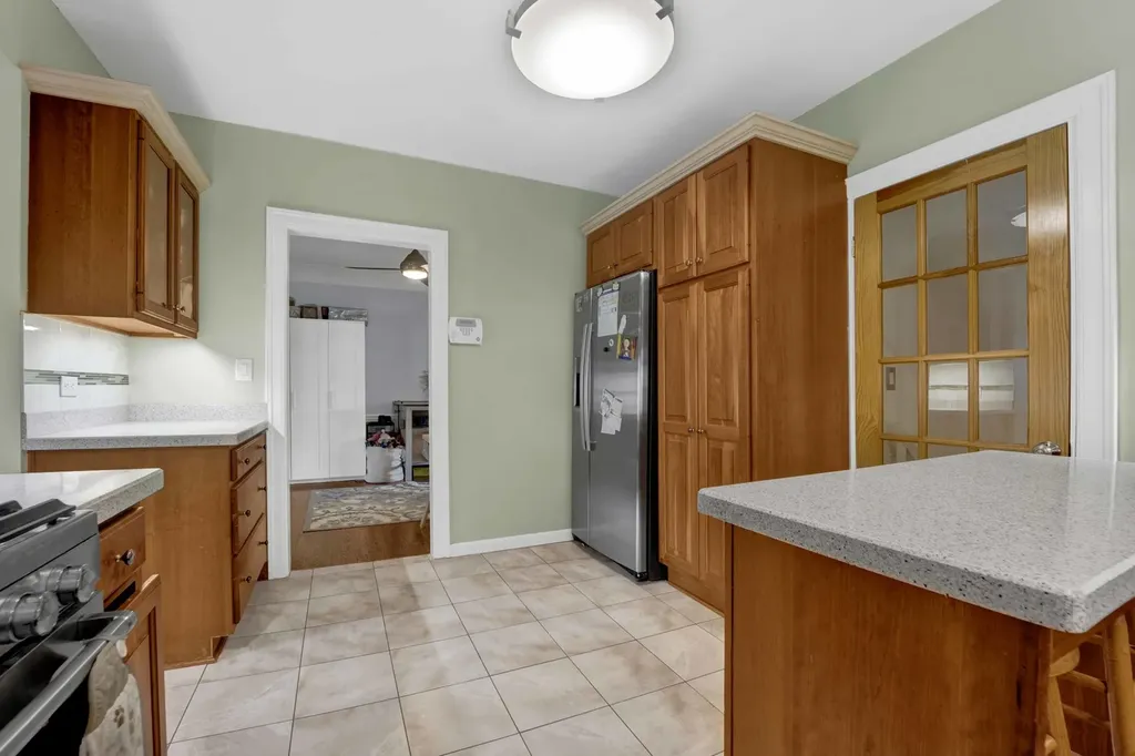 6043 North Keeler Avenue Chicago IL 60646
