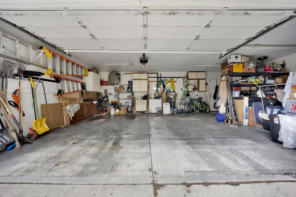 6043 North Keeler Avenue Chicago IL 60646