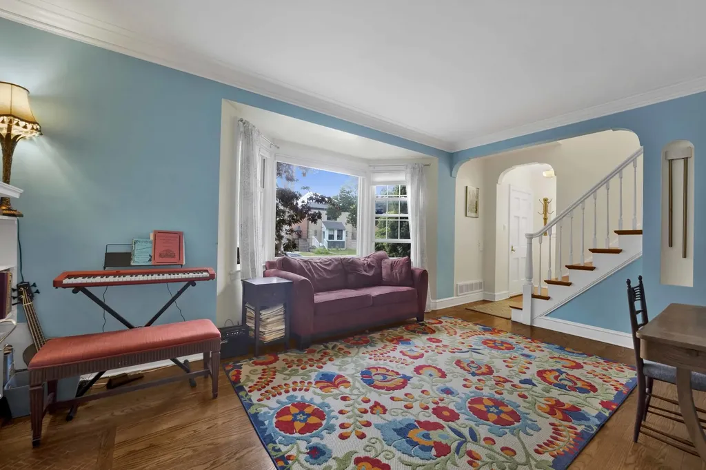 6043 North Keeler Avenue Chicago IL 60646