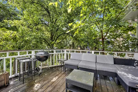 6043 North Keeler Avenue Chicago IL 60646