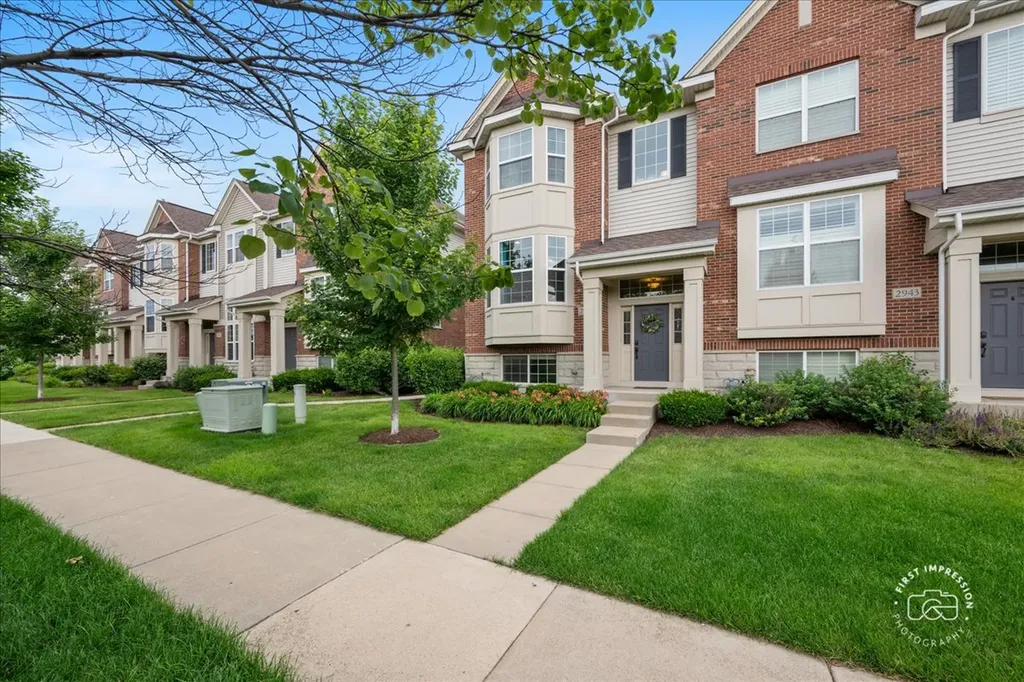 2945 Henley Lane Naperville IL 60540