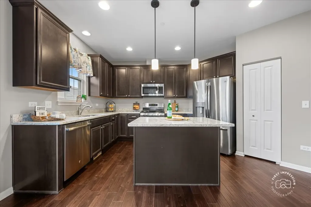 2945 Henley Lane Naperville IL 60540