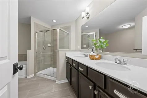 2945 Henley Lane Naperville IL 60540