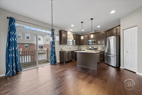 2945 Henley Lane Naperville IL 60540