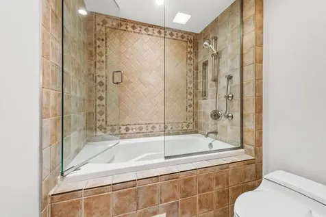 680 North Lake Shore Drive Chicago IL 60611