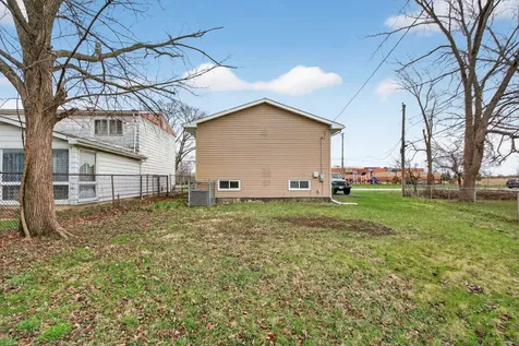 1537 West 165th Street Markham IL 60426