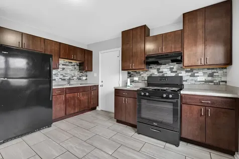 1537 West 165th Street Markham IL 60426