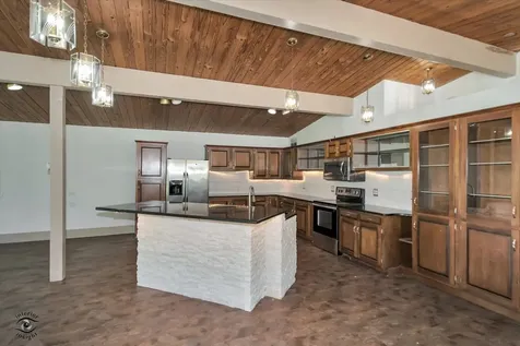 23935 South Kings Road Crete IL 60417