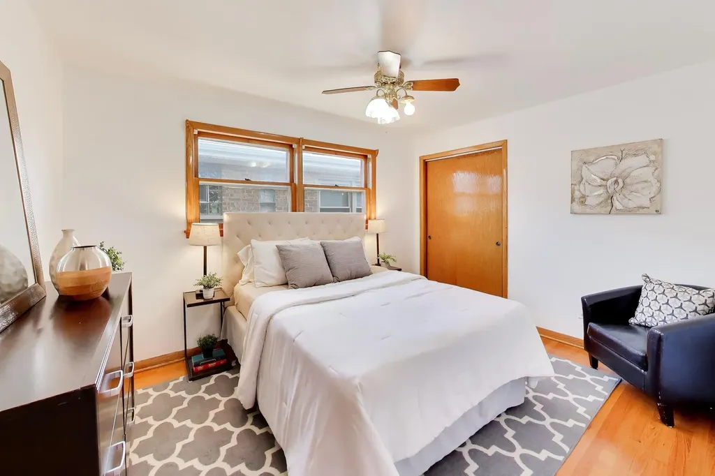 3439 South Hermitage Avenue Chicago IL 60608