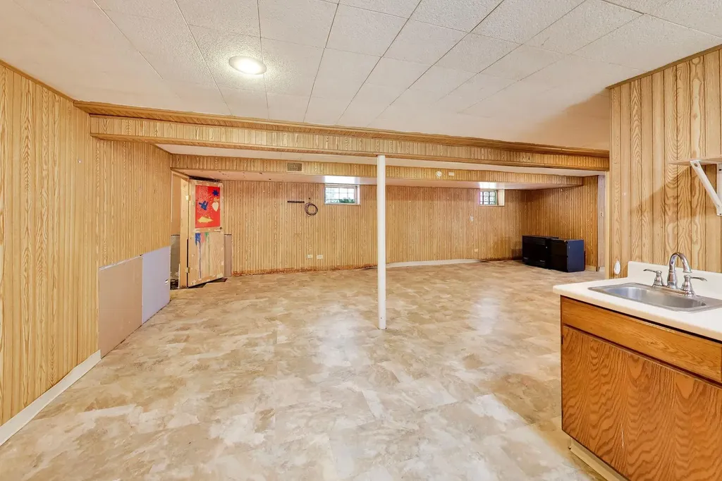 3439 South Hermitage Avenue Chicago IL 60608