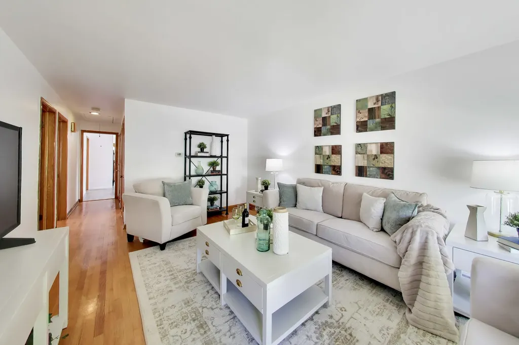 3439 South Hermitage Avenue Chicago IL 60608