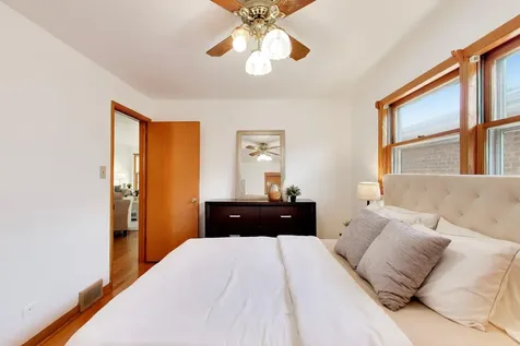 3439 South Hermitage Avenue Chicago IL 60608