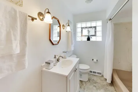 3439 South Hermitage Avenue Chicago IL 60608
