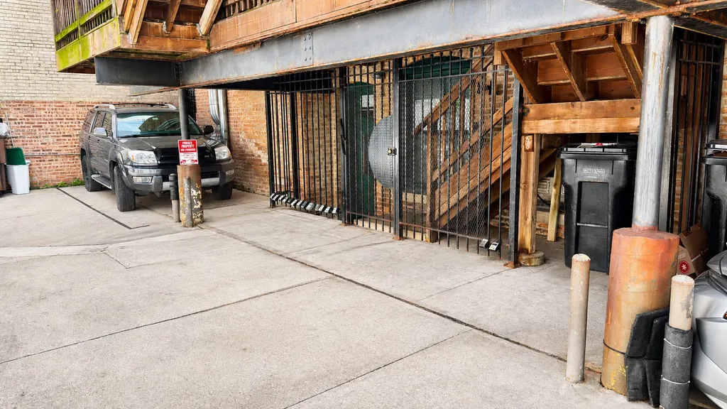 434 West Aldine Avenue Chicago IL 60657
