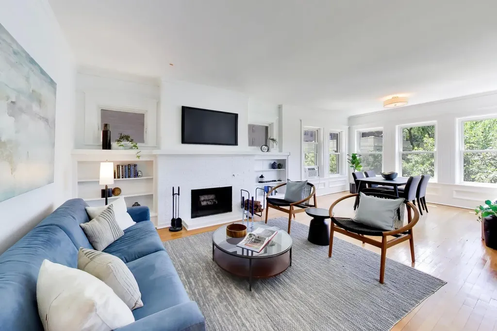 434 West Aldine Avenue Chicago IL 60657