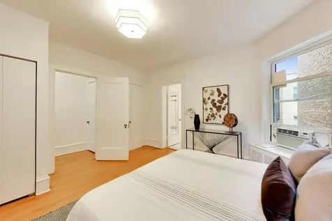 434 West Aldine Avenue Chicago IL 60657