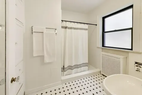 434 West Aldine Avenue Chicago IL 60657