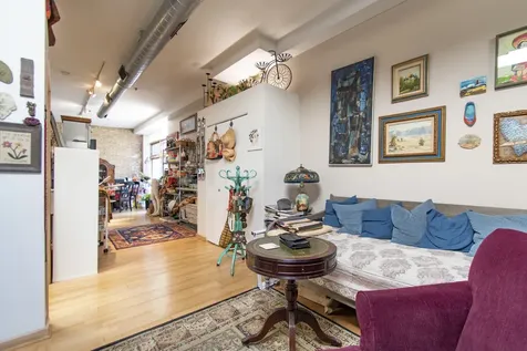537 Custer Avenue Evanston IL 60202