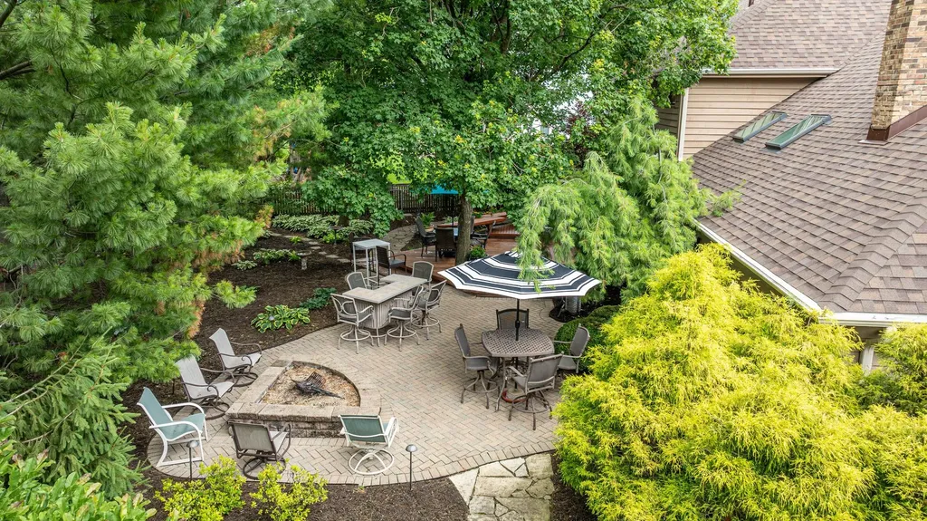 7806 Regency Grove Drive Darien IL 60561