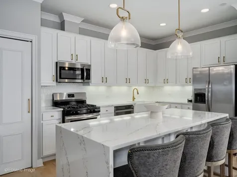 550 West Fulton Street Chicago IL 60661