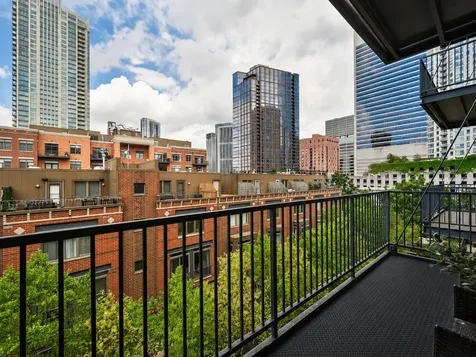550 West Fulton Street Chicago IL 60661