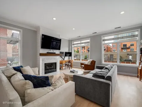 550 West Fulton Street Chicago IL 60661