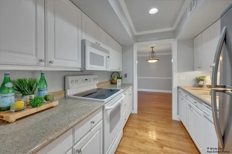 510 Shorely Drive Barrington IL 60010