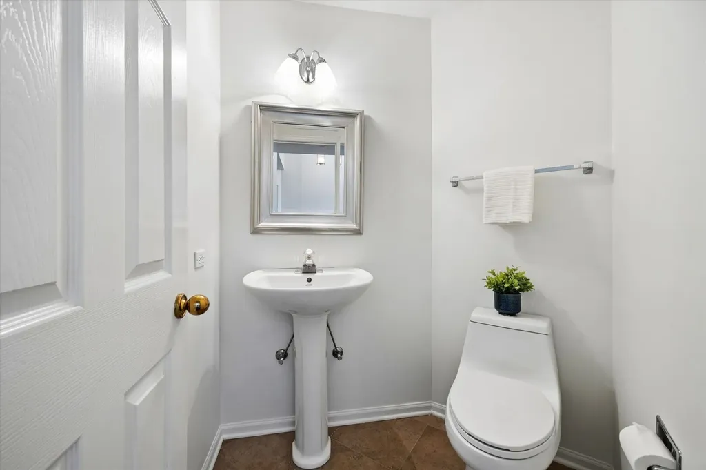 1763 Briggs Court Lisle IL 60532