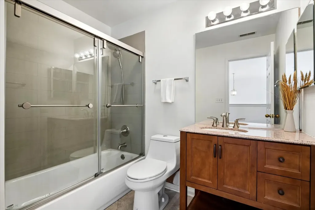 1763 Briggs Court Lisle IL 60532