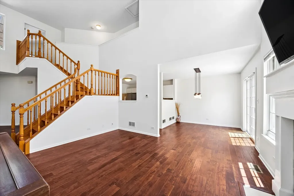 1763 Briggs Court Lisle IL 60532