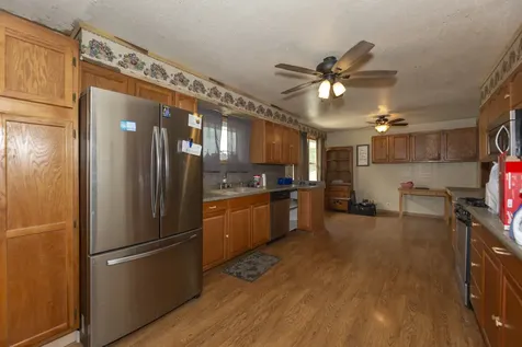 1572 Winnetka Street Dixon IL 61021